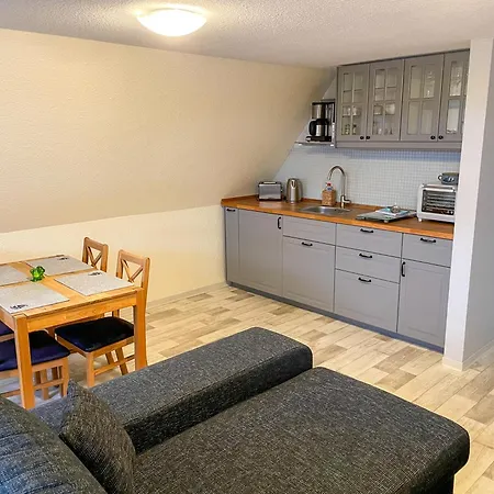 Ehling Apartment *