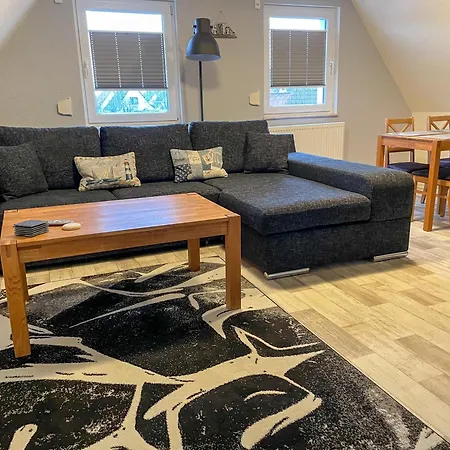 Ehling Apartment *